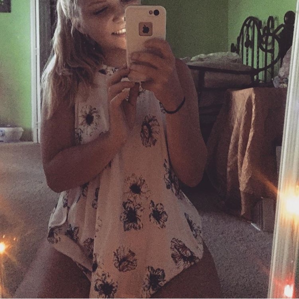 Tank top bundle - Picture 3 of 3